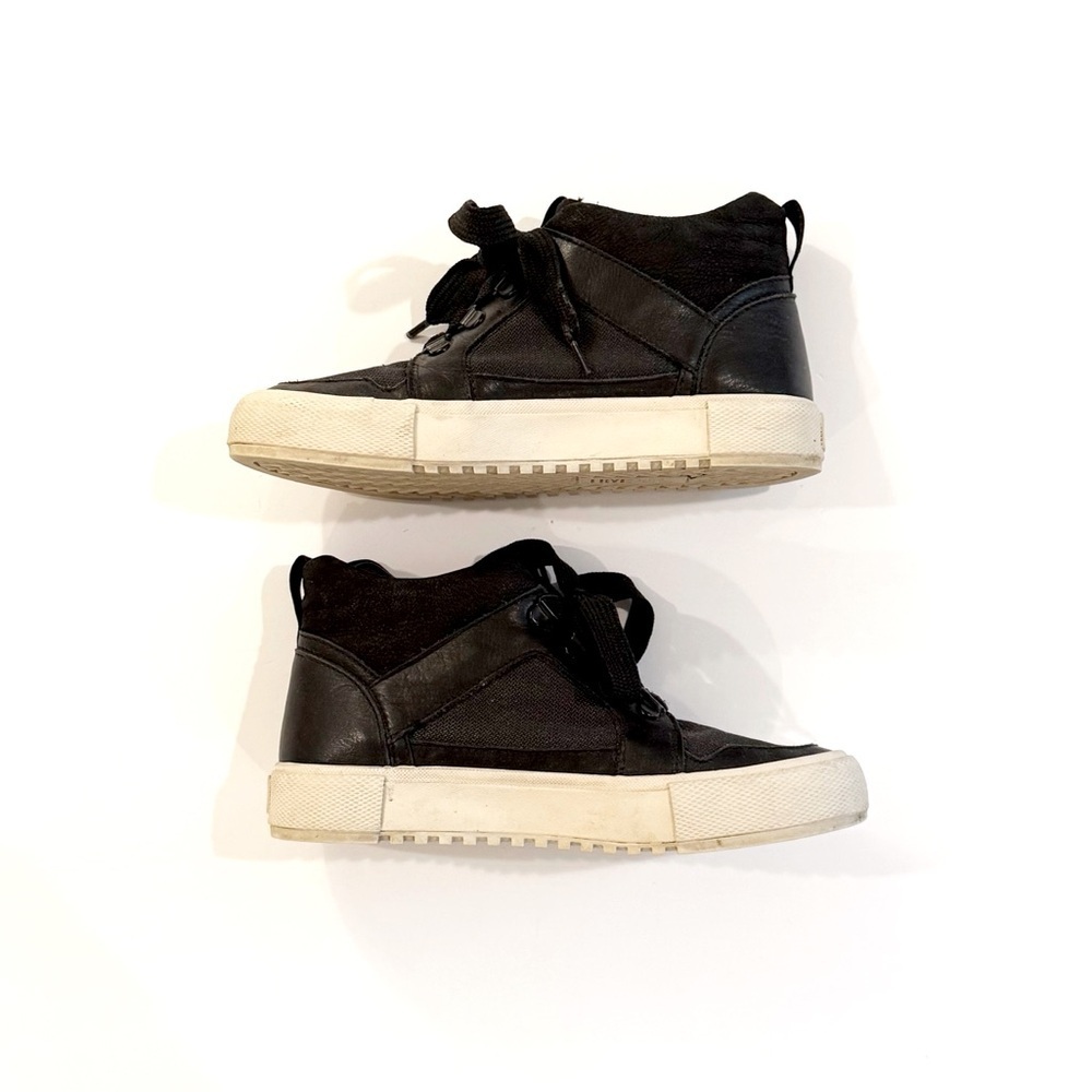 Frye Women’s Gia Lug Trail High-Top Sneakers - Picture 2 of 16